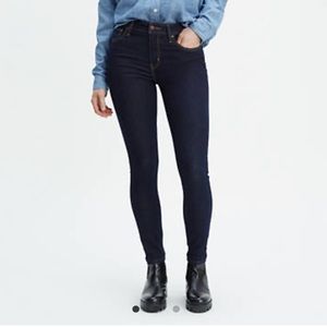 Levi’s 721 High Rise Skinny Jean